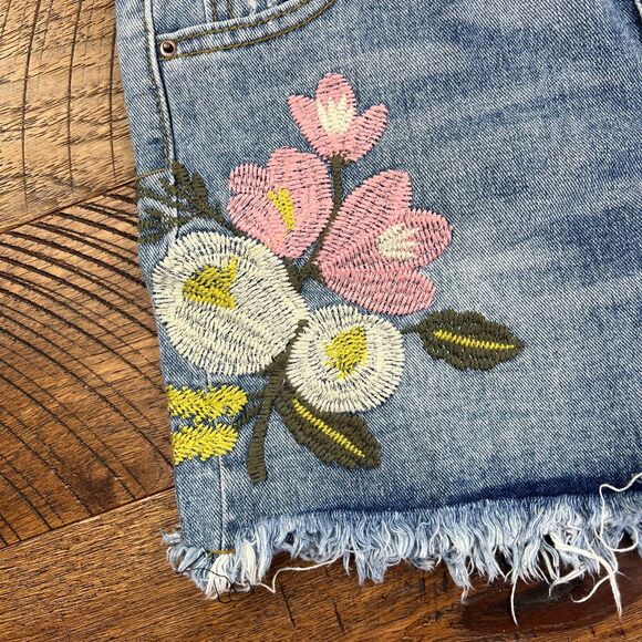 ZAFSI BLINGS Denim Cut Off Embroidered Shorts - Picture 2 of 6